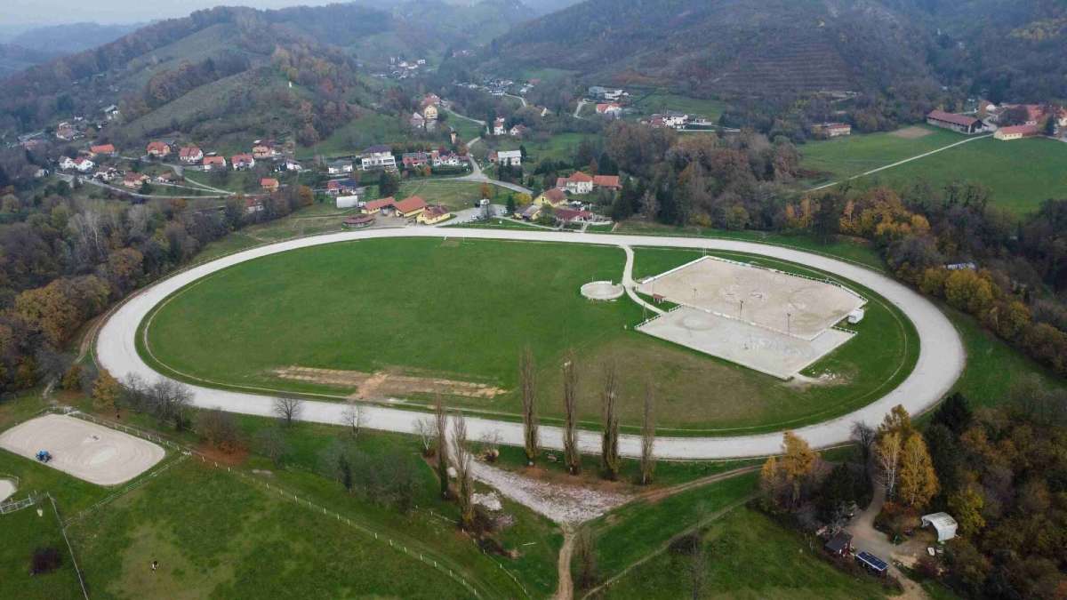 Kaj početi v Kamnici? hipodrom_kamnica
